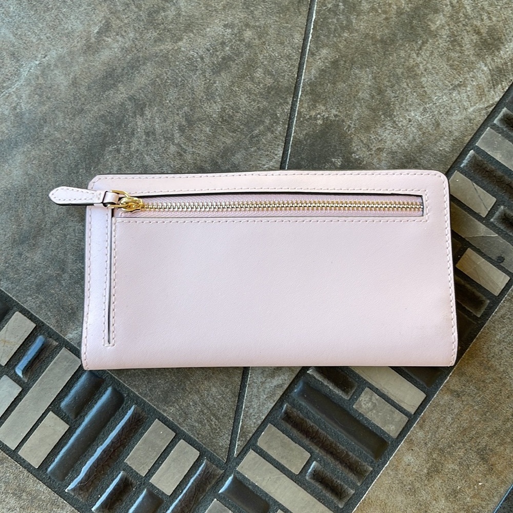 Kate Spade Schuyler Large Slim Bifold Wallet Clutch 
Chalk Pink 
NWT - Picture 7 of 16